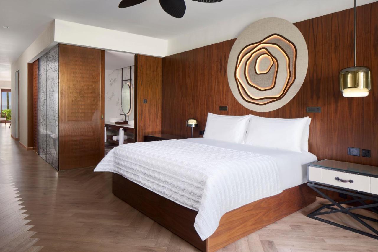 فندق لو ميريديان إلموريس بوينتي أو بيتشيز المظهر الخارجي الصورة A guest room at the hotel